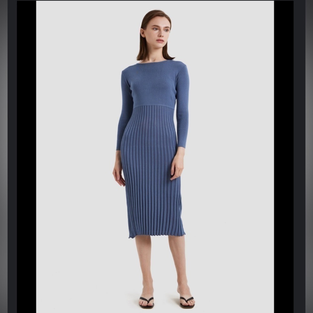 Lattelier Long Sleeve Knit Dress (XL But Fits Like M)